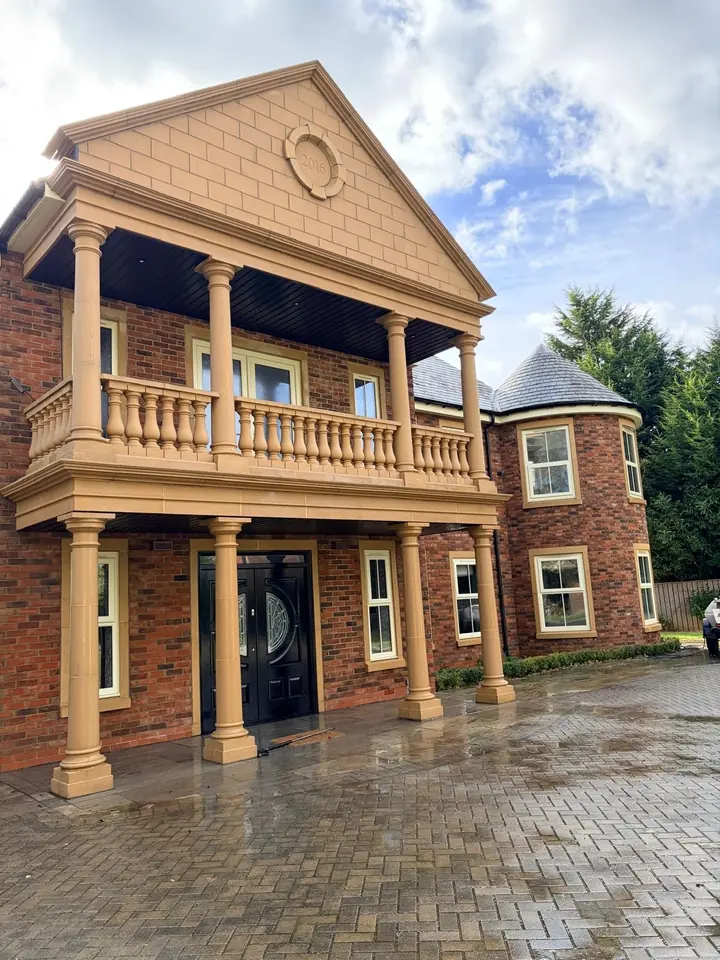 Brick and stone portico after DOFF cleaning