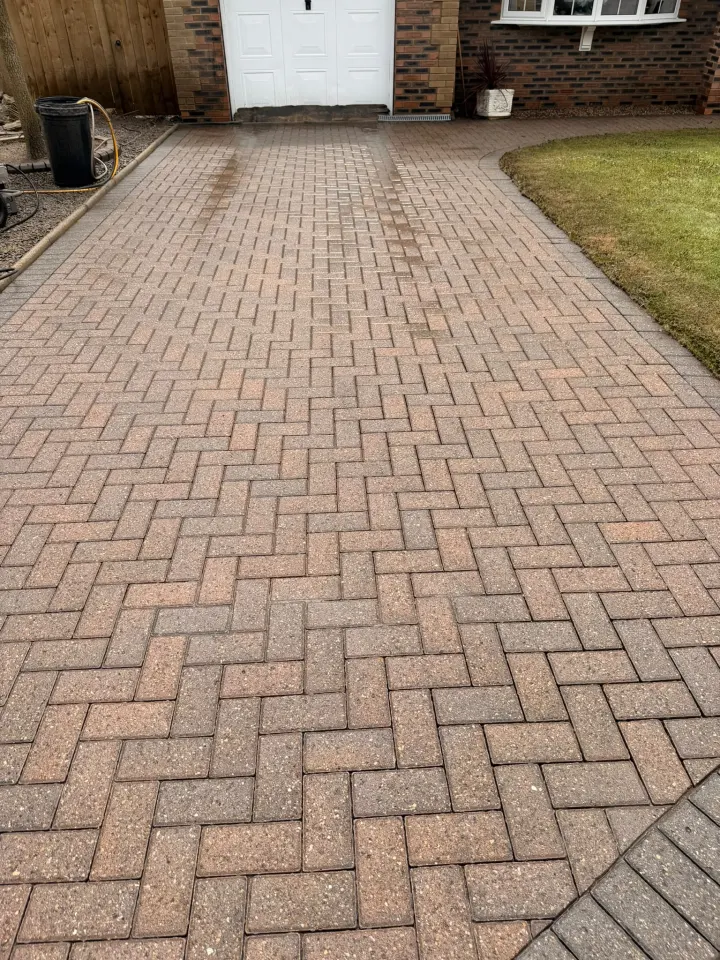 Detailed finish on a cleaned block-paved driveway